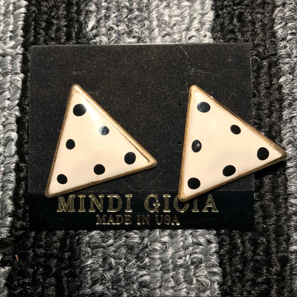 1980's Dice Triangle White Enamel Fashion Earrings - Picture 3 of 4